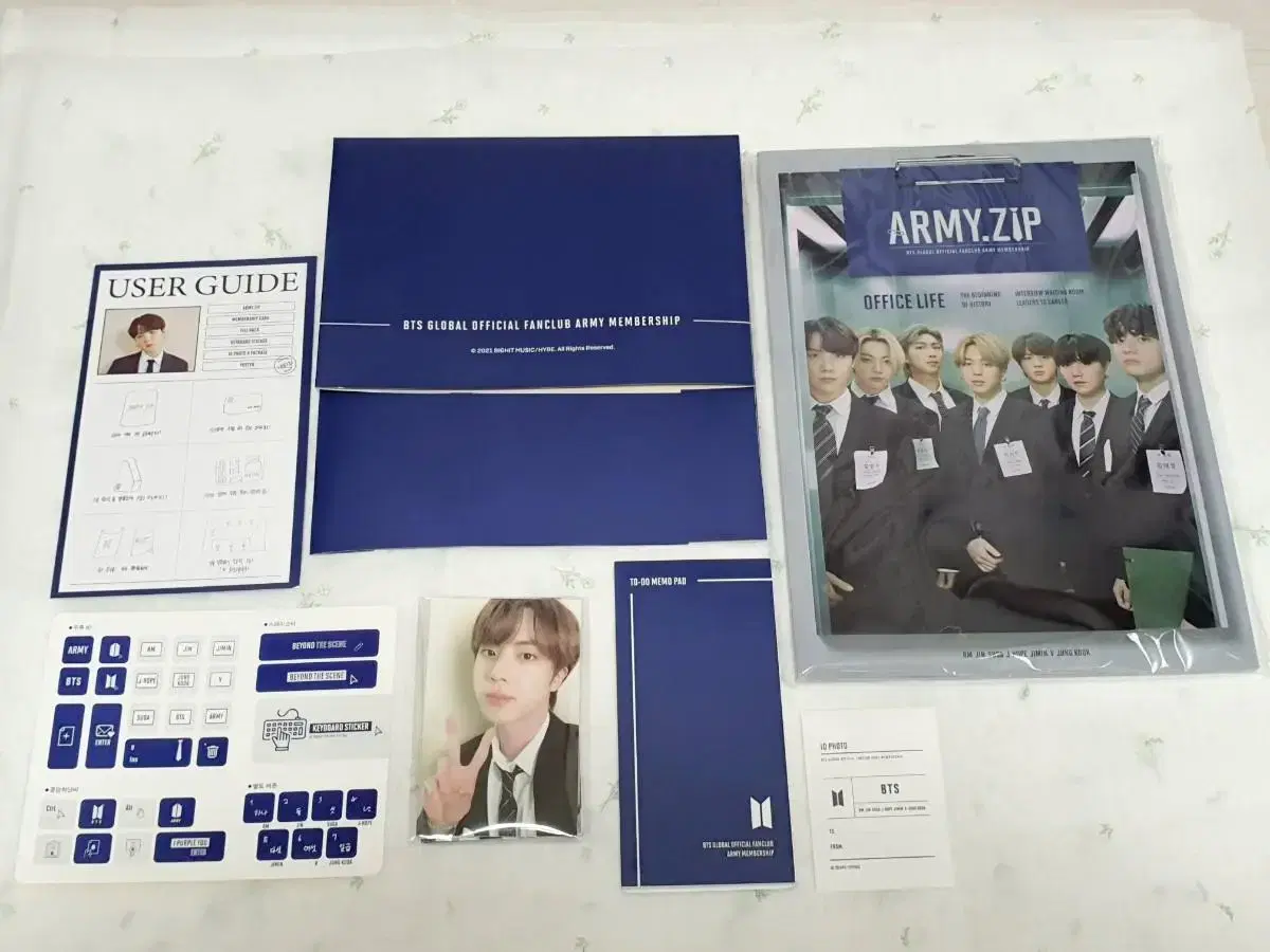 BTS ARMY MEMBERSHIP KIT